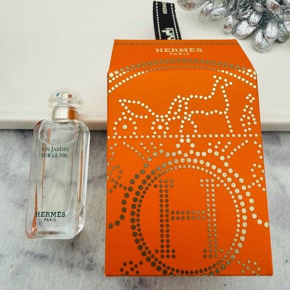HERMES Un Jardin Sur Le Nil EDT Green Mango Lotus-Mini 7.5ml,0.25oz-BOXED-NEW - Picture 7 of 14